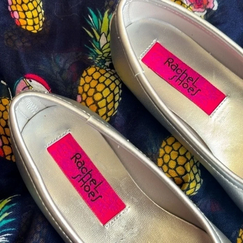 Brand New Rachel Shoes Gabriella Slip On Silver Flats Sequin Bows Round Toe